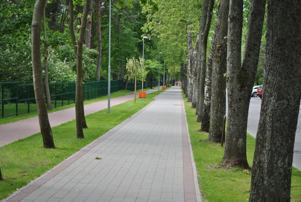 Saules Krantas Aparthotel Palanga Bagian luar foto