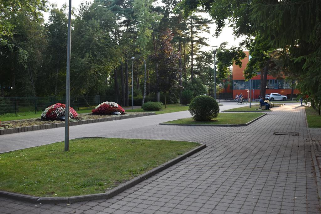 Saules Krantas Aparthotel Palanga Bagian luar foto
